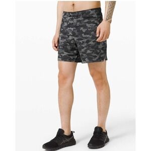Lululemon Surge 4" Lined Running Shorts Medium Black Camo Swift Training Gym EUC